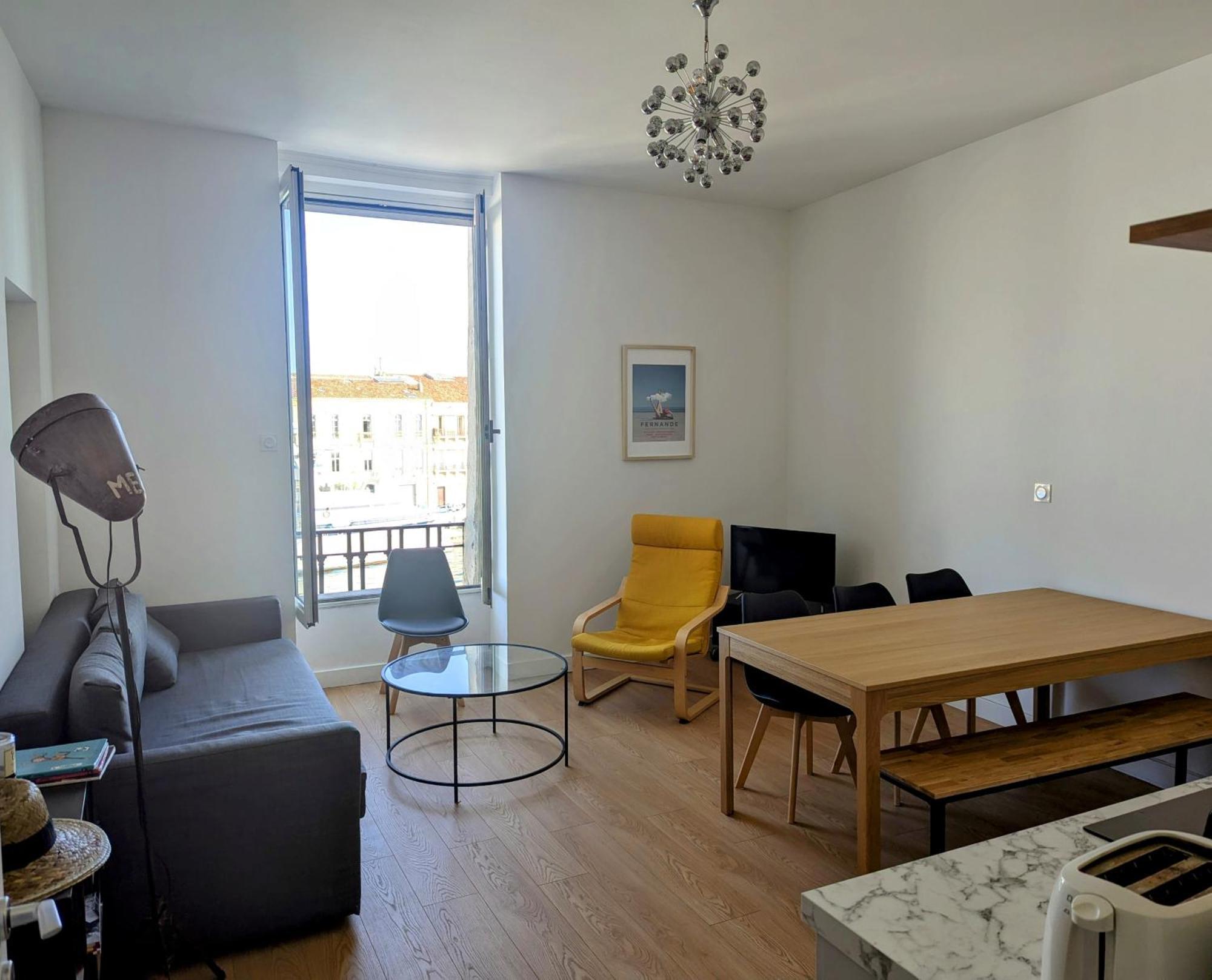 Beau 3 Pieces Climatise Vue Canal Idealement Situe Centre Ville Sete Luaran gambar